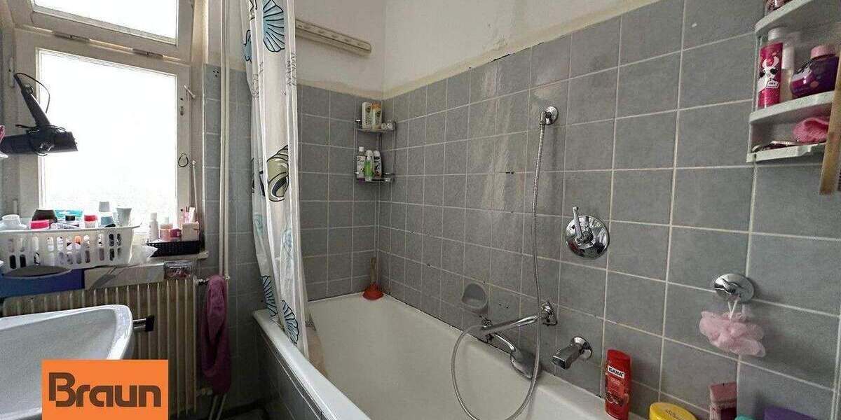 Mehrfamilienhaus, Wohnhaus Villingen-Schwenningen Schwenningen - 9 Zimmer, 214 m&sup2;, 390.000&euro; | Angebot:25862753
