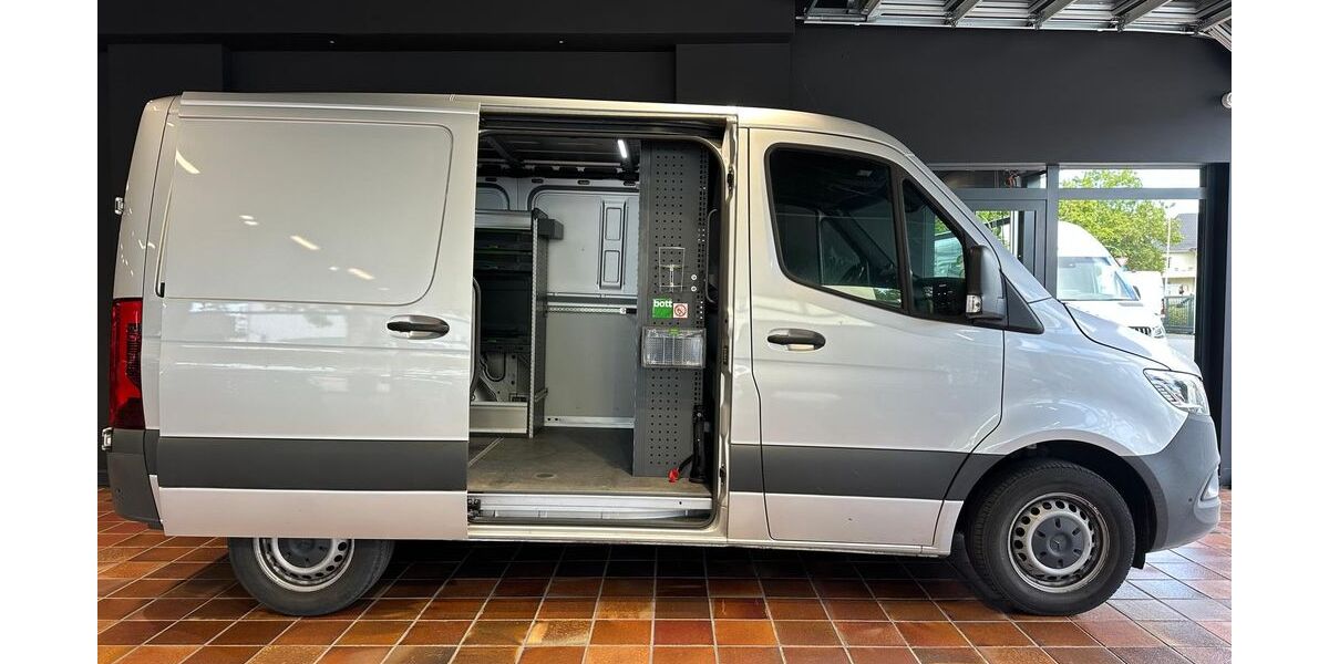 Mercedes-Benz Sprinter 174.193 km 20.229 &euro; Bonn 53177