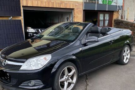 Opel Astra 124.500 km 4.999 &euro; Roth 57539