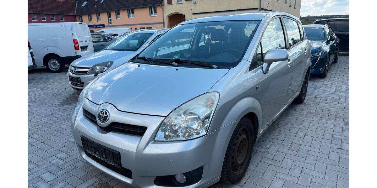 Toyota Corolla Verso 300.000 km 1.550 &euro; Bad Langensalza 99947