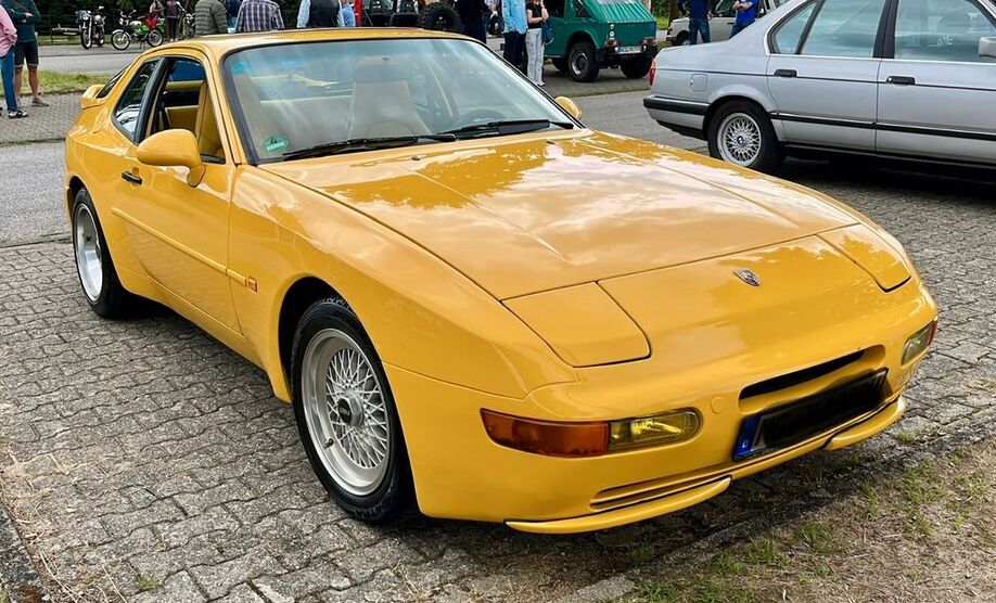 Porsche 944 125.000 km 18.000 € Mönchengladbach 41063