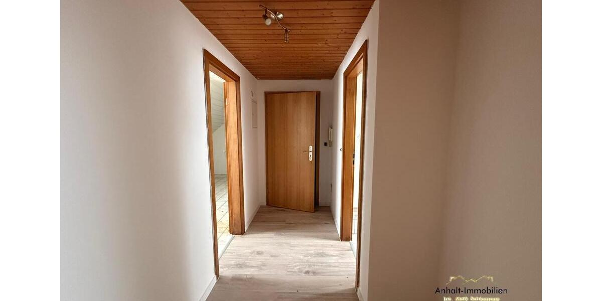 Dachgeschoßwohnung Südliches Anhalt - 2 Zimmer, 56 m&sup2;, 315&euro; | Angebot:24690924
