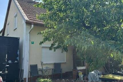 Haus Wallersdorf - 5 Zimmer, 133 m&sup2;, 160.000&euro; | Angebot:26741961