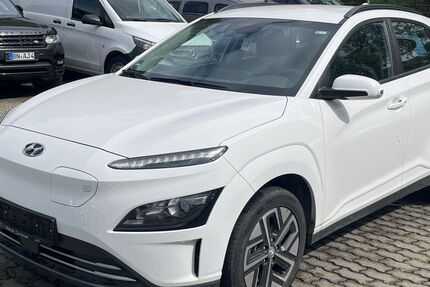 Hyundai KONA 28.568 km 17.340 &euro; Bonn 53227