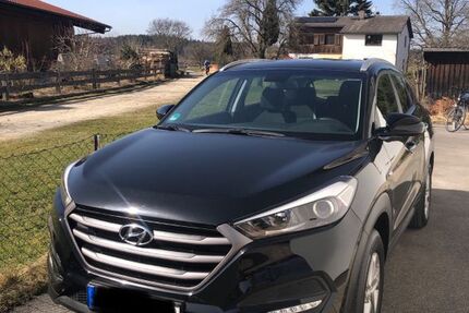 Hyundai TUCSON 72.000 km 13.500 &euro; Hohenschäftlarn 82069