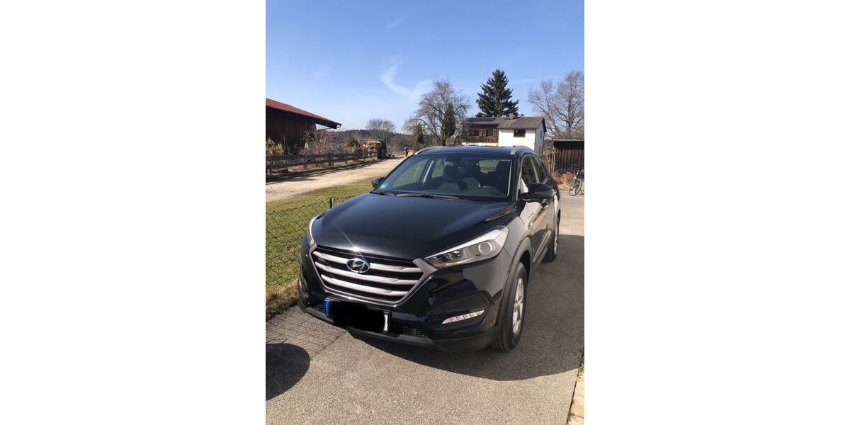 Hyundai TUCSON 72.000 km 13.900 &euro; Hohenschäftlarn 82069