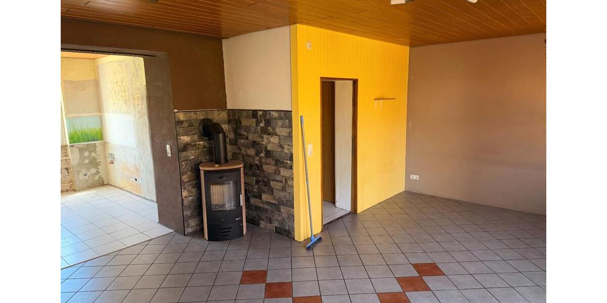 Reihenhaus Marktredwitz - 3 Zimmer, 130 m&sup2;, 250.000&euro; | Angebot:26326564