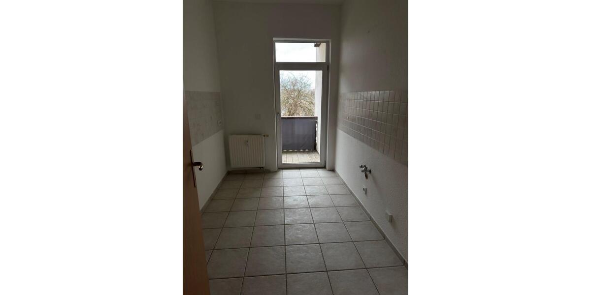 Hochparterre Greiz - 3 Zimmer, 66 m&sup2;, 380&euro; | Angebot:25923859