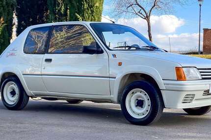 Peugeot 205 157.000 km 10.000 € Guben 03172