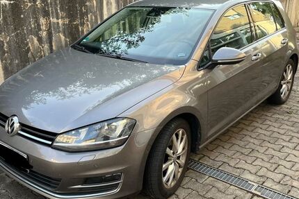VW Golf 71.915 km 14.500 &euro; Neukirchen 09221