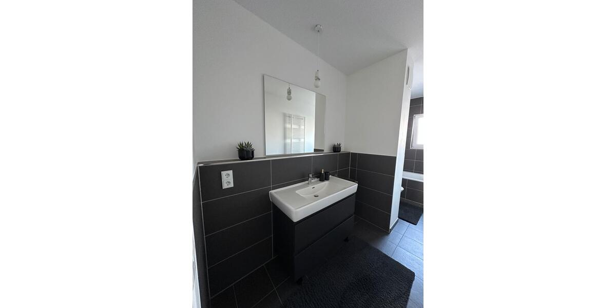 Reihenhaus Hanau Kesselstadt - 4 Zimmer, 108 m&sup2;, 2.220&euro; | Angebot:24660370