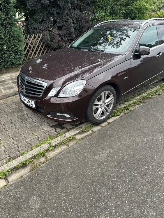 E 300