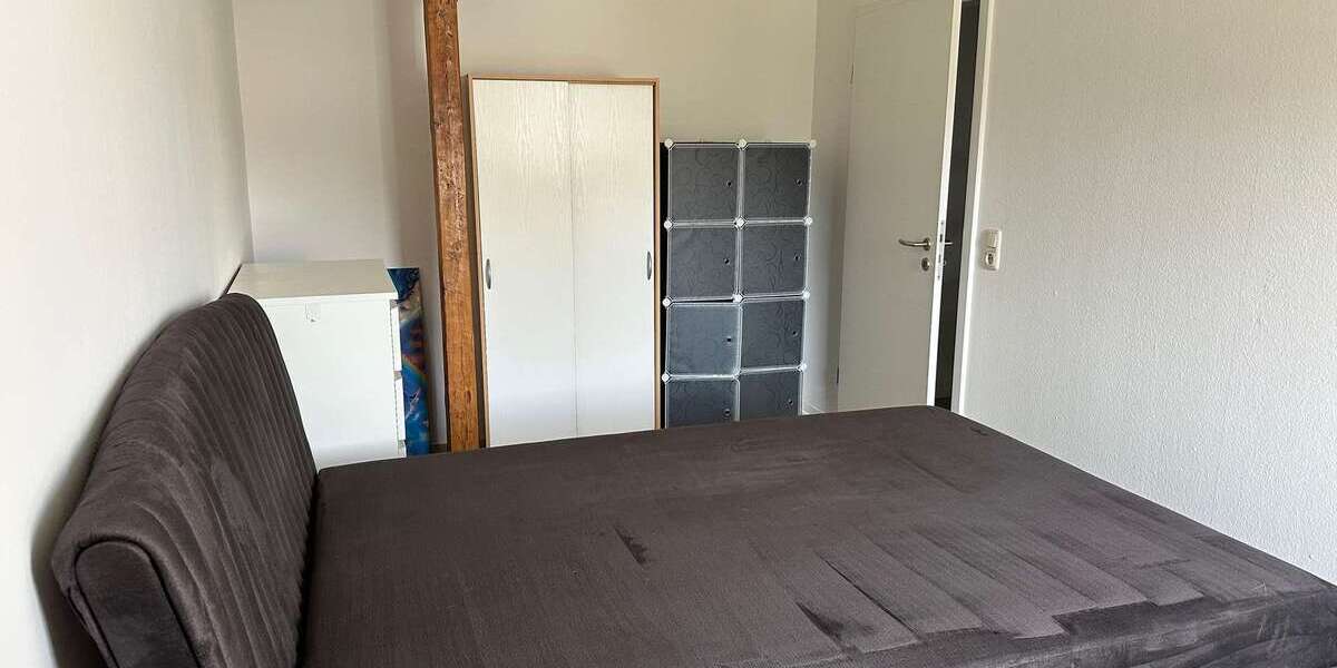 komplett möblierte gemütliche DG- Wohnung - Dachgeschoßwohnung Pößneck | Angebot:27014392