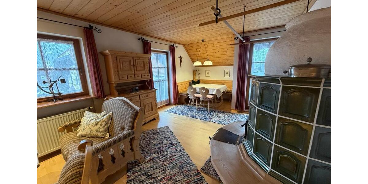 Dachgeschoßwohnung Freilassing - 2.5 Zimmer, 75 m&sup2;, 280.000&euro; | Angebot:26190040