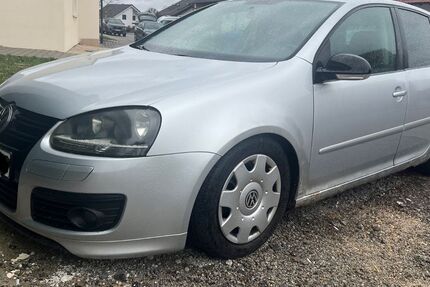 VW Golf 293.000 km 2.690 &euro; Kirchardt 74912