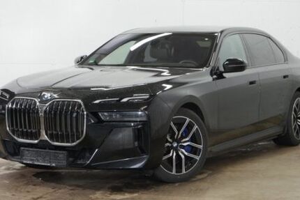 BMW i7 61.012 km 87.490 &euro; Frankfurt 60314
