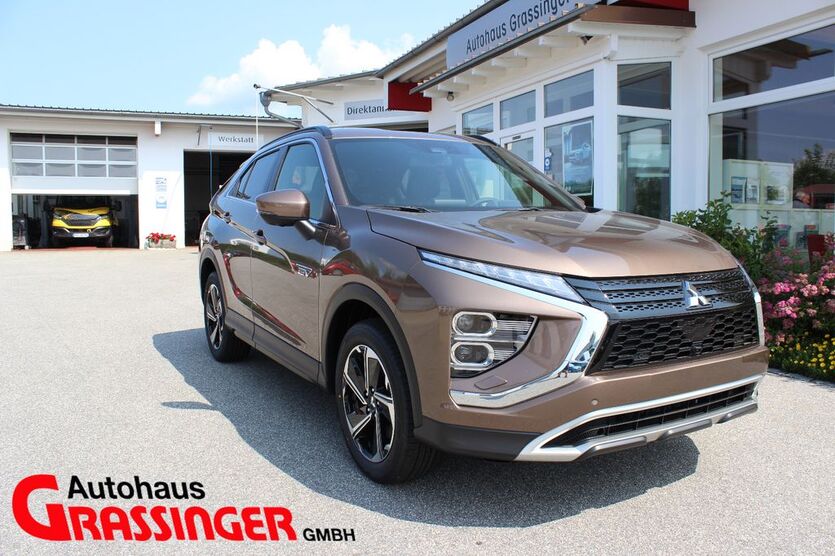 Mitsubishi Eclipse Cross 4.000 km 33.000 € Regen 94209