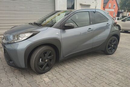Toyota Aygo (X) 8.000 km 14.500 € Zell bei Würzburg 97299