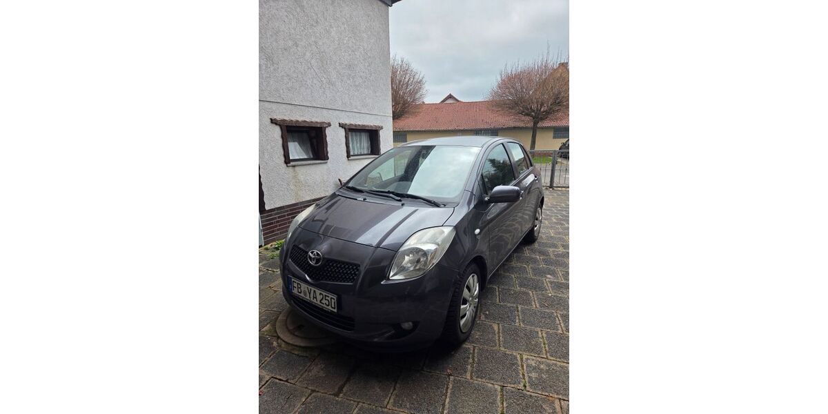 Toyota Yaris 166.000 km 4.200 &euro; Büdingen 63654
