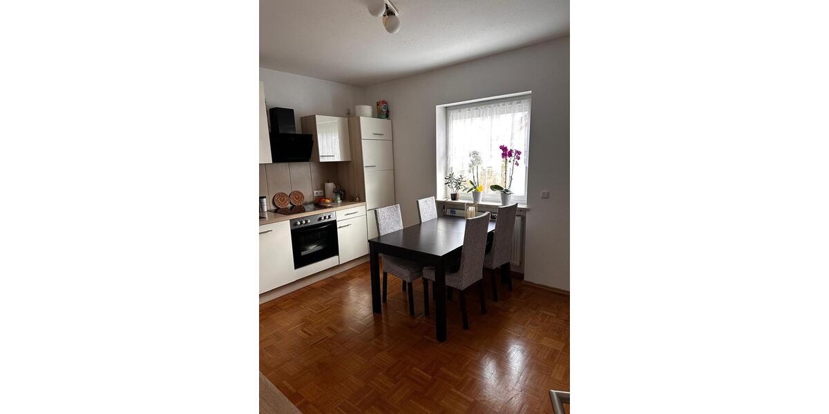 Etagenwohnung Wallersdorf - 2 Zimmer, 80 m&sup2;, 765&euro; | Angebot:25131847