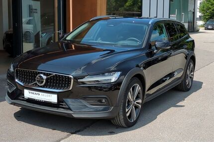 Volvo V60 Cross Country 9.200 km 50.990 &euro; Neutraubling 93073