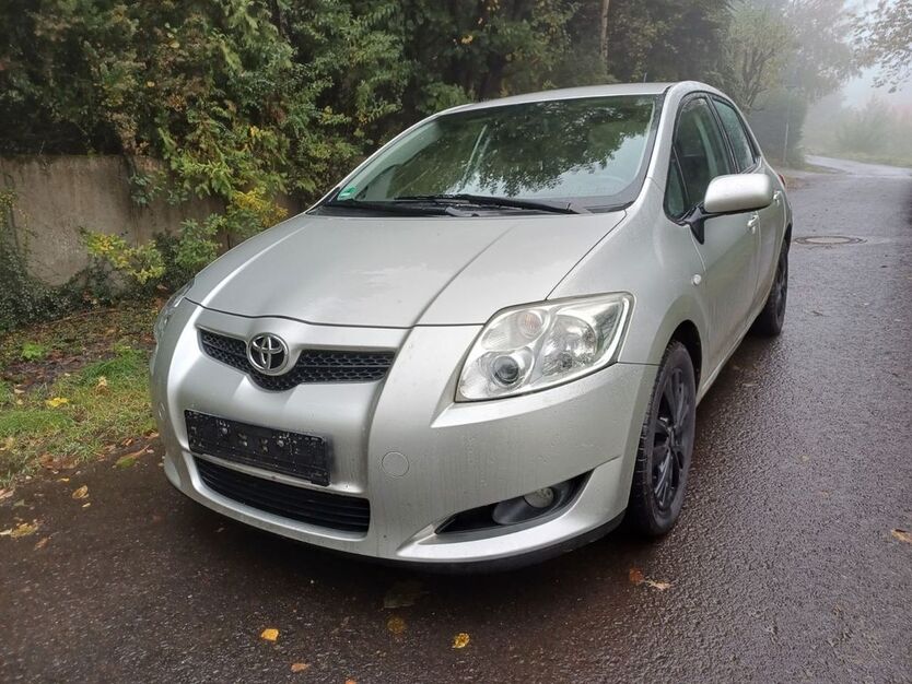 Toyota Auris 246.000 km 2.250 € Schotten 63679