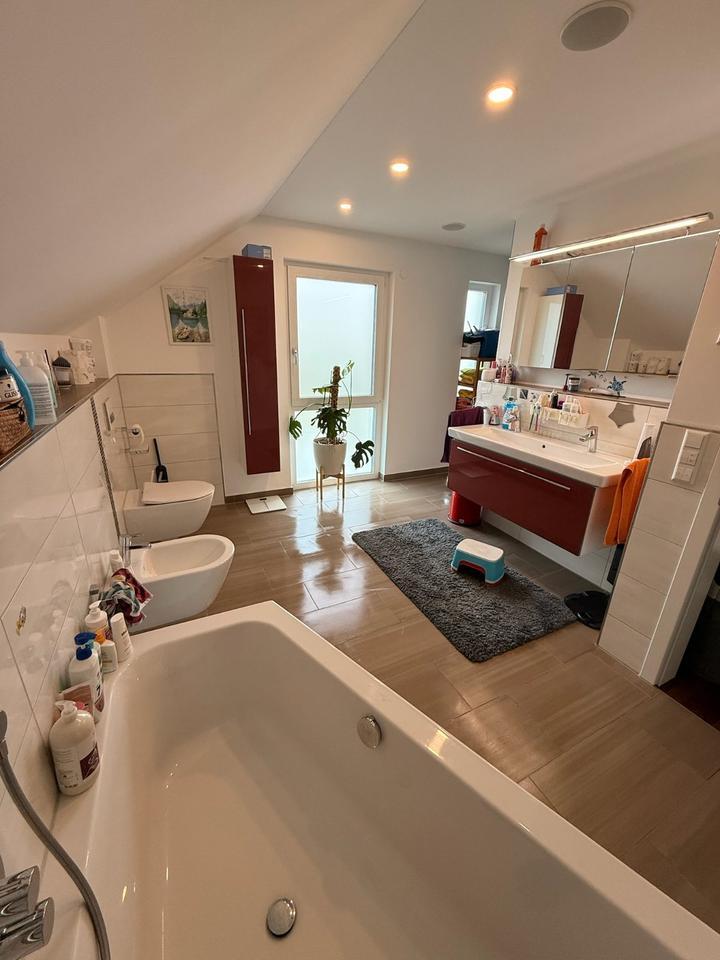 Haus mit 165qm A+ mit WP, Klima, Smarthome 22KW PV, 17KW Speicher zimmer