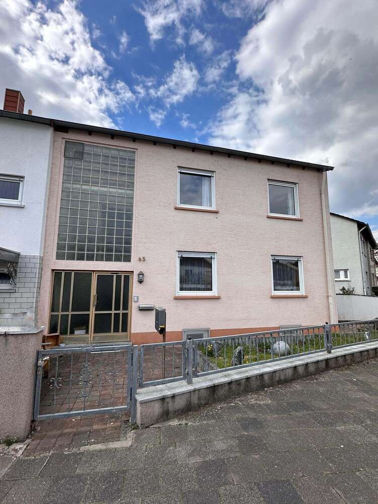 Haus zum Kaufen in Ludwigshafen am Rhein 359.000 € 215 m²