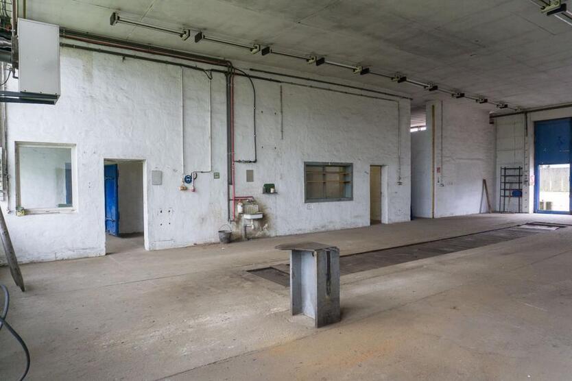 256 m² Lagerhalle Lager Gewerbe Halle Grube Selfstorage Werkstatt Grubenhalle