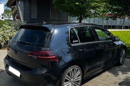 VW Golf 156.000 km 13.300 &euro; Schwäbisch Hall 74523