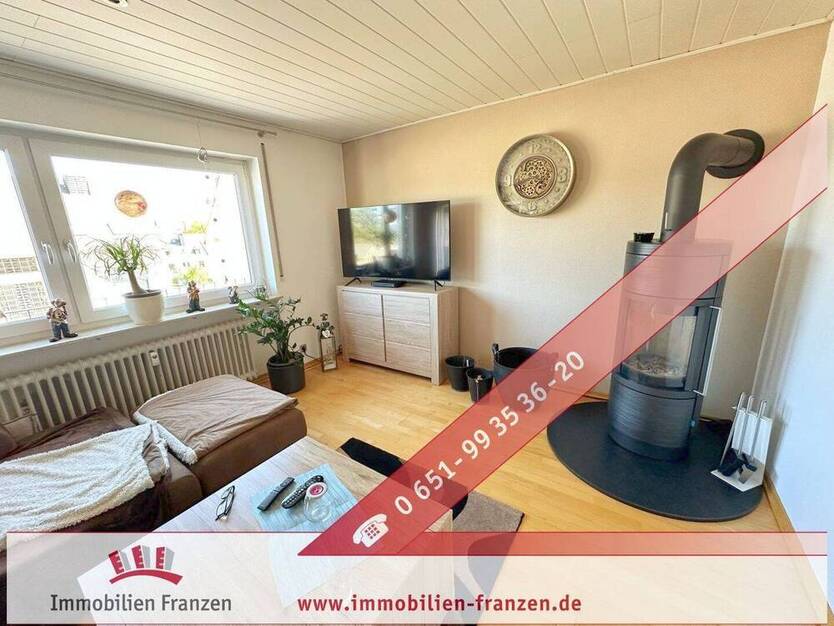 Trier-West: Traumhafte 4-ZKB Wohnung mit drei Balkonen, Kamin, Gartenmitbenutzung und atemberaubenden Blick! Ideal für Lux-Pendler!