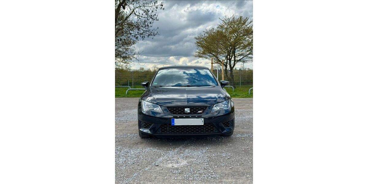 Seat Leon 172.000 km 14.199 &euro; Flein 74223