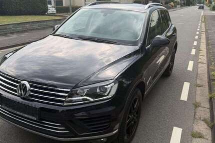VW Touareg 242.000 km 14.599 &euro; Paderborn 33100