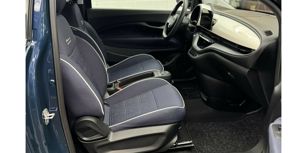 Fiat 500e Action CarPlay Android Automatik 1.Hand 23.004 km 13.120 &euro; Lich 35423