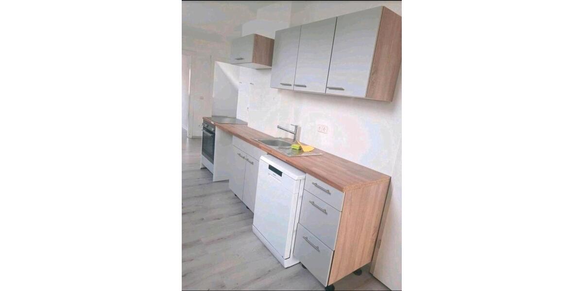 Dachgeschoßwohnung Bergen - 4 Zimmer, 100 m&sup2;, 650&euro; | Angebot:26395922
