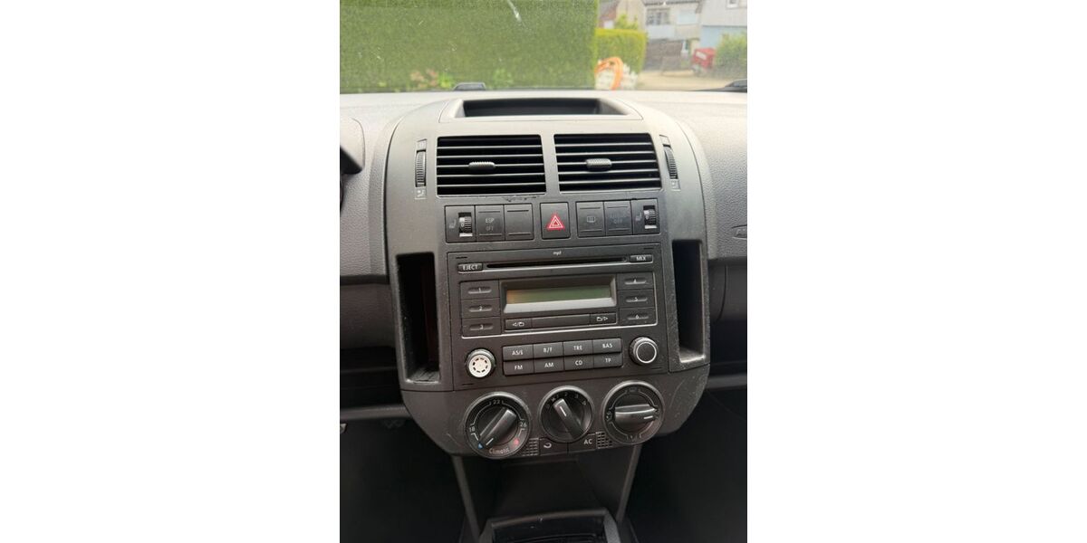 VW Polo 220.000 km 2.099 &euro; Neuenrade 58809