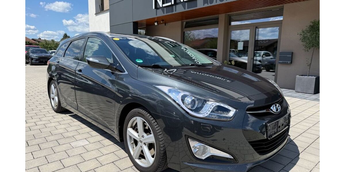 Hyundai i40 152.000 km 7.999 &euro; Rohrdorf-Thansau 83101