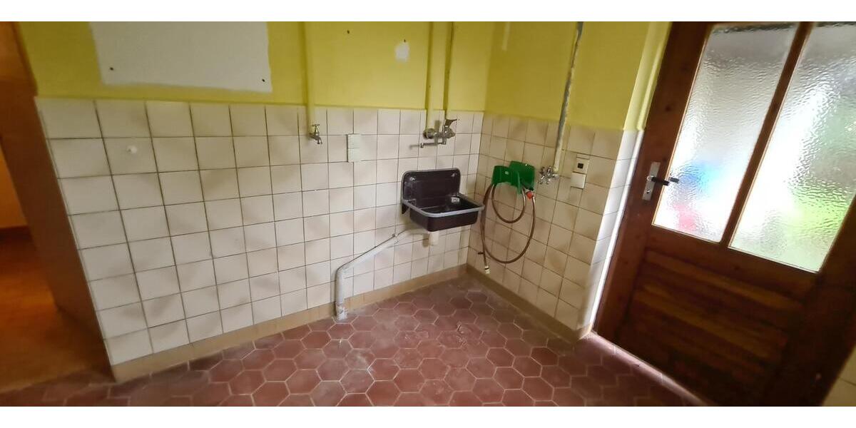 beziehbares Einfamilienhaus in ruhiger Dorflage nahe Hermsdorf, Preis VB - Einfamilienhaus Stadtroda | Angebot:27156293