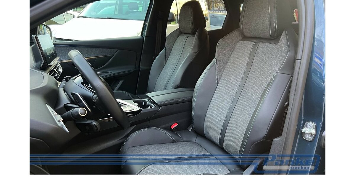 Peugeot 3008 1.2 PureTech 130 Allure Pack EAT8*LED* 24.000 km 21.990 &euro; Berlin 13187