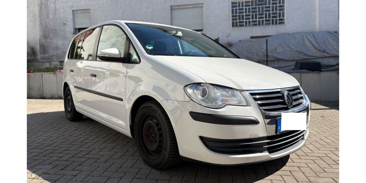 VW Touran 142.801 km 5.750 &euro; Weisenheim am Berg 67273