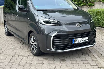 Toyota Proace (Verso) 2.299 km 46.490 &euro; Lüdenscheid 58511