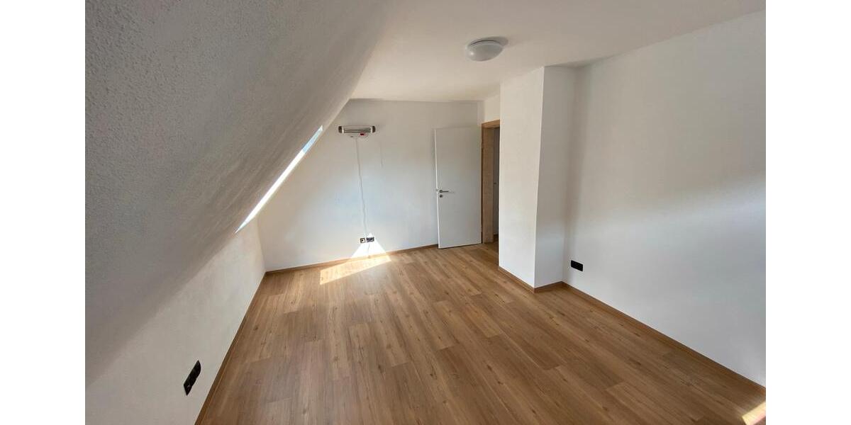 Einfamilienhaus Salzgitter Ortschaft Südost - 4 Zimmer, 91 m&sup2;, 235.000&euro; | Angebot:27089273