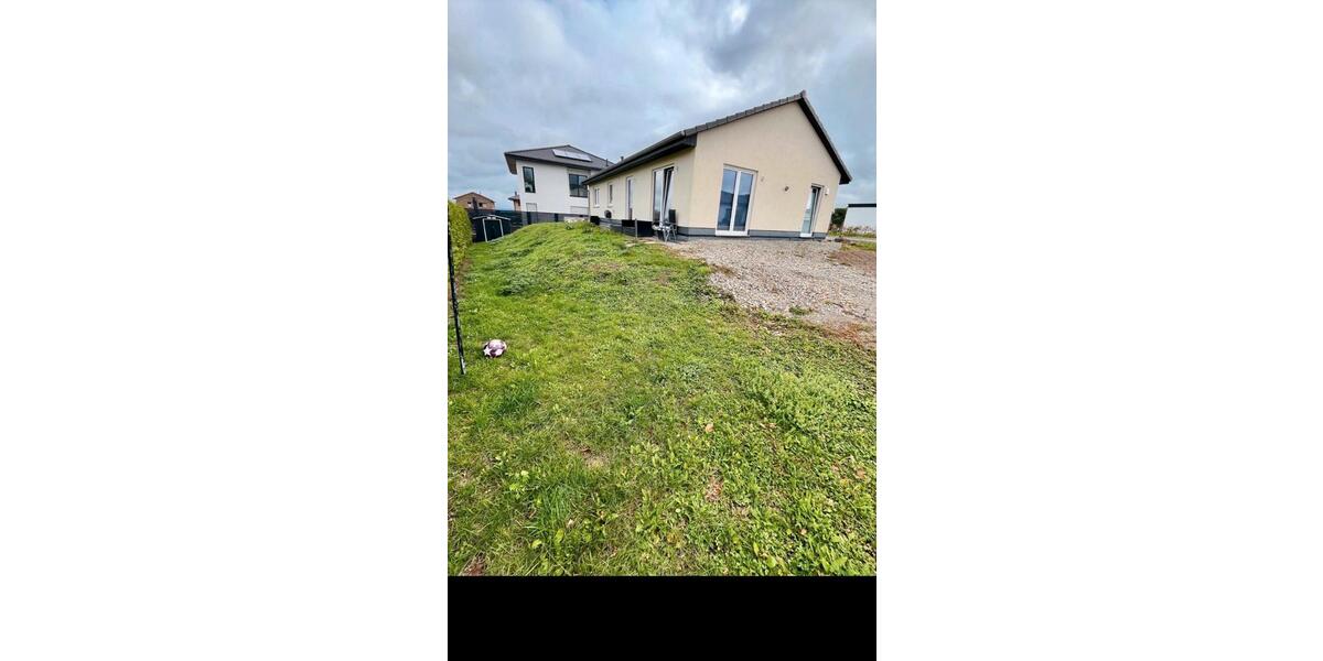 Bungalow Am Ettersberg - 4 Zimmer, 106 m&sup2;, 310.000&euro; | Angebot:27044463