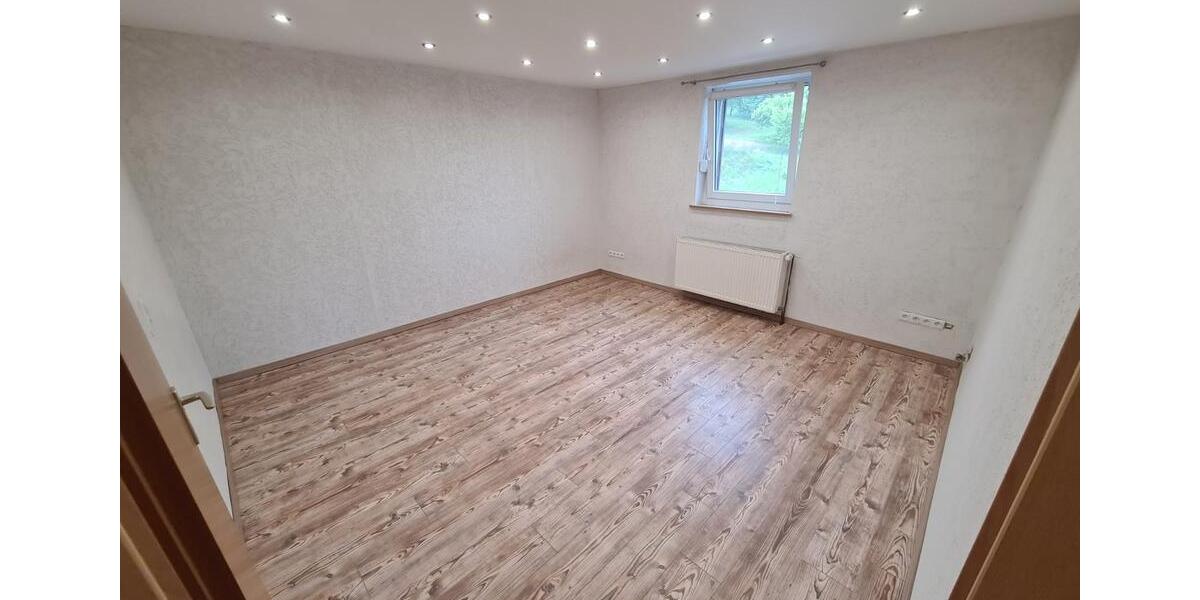 Doppelhaushälfte Illingen - 6 Zimmer, 135 m&sup2;, 225.000&euro; | Angebot:26279838
