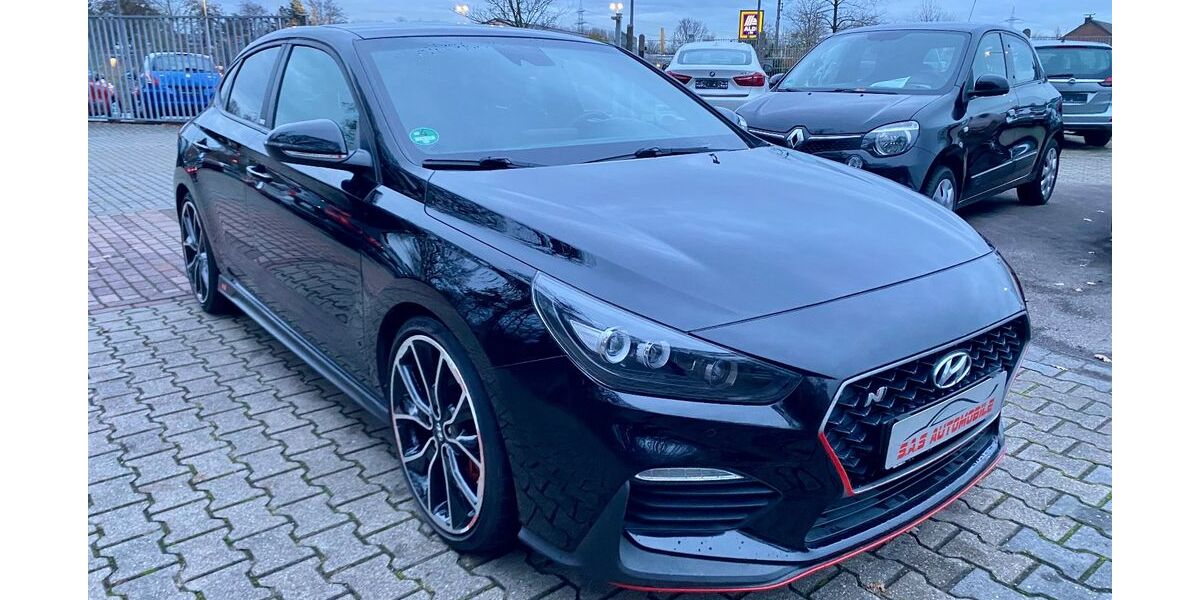 Hyundai i30 49.520 km 23.900 € Moers 47445