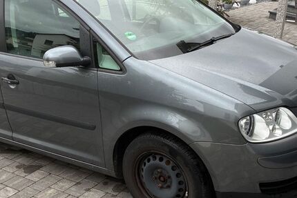 VW Touran 226.400 km 2.300 € Berg 92348