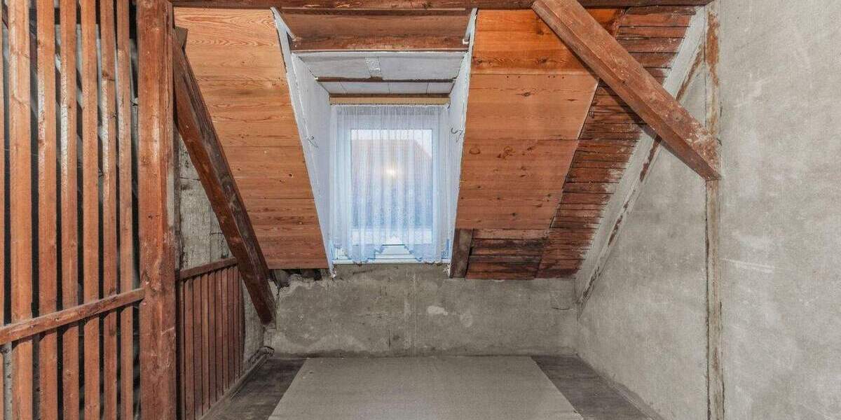 Etagenwohnung Gröditz - 3 Zimmer, 60 m&sup2;, 39.900&euro; | Angebot:25820277