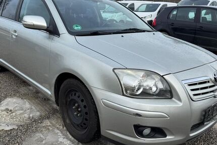 Toyota Avensis 161.000 km 1.990 &euro; Schwenningen 78056