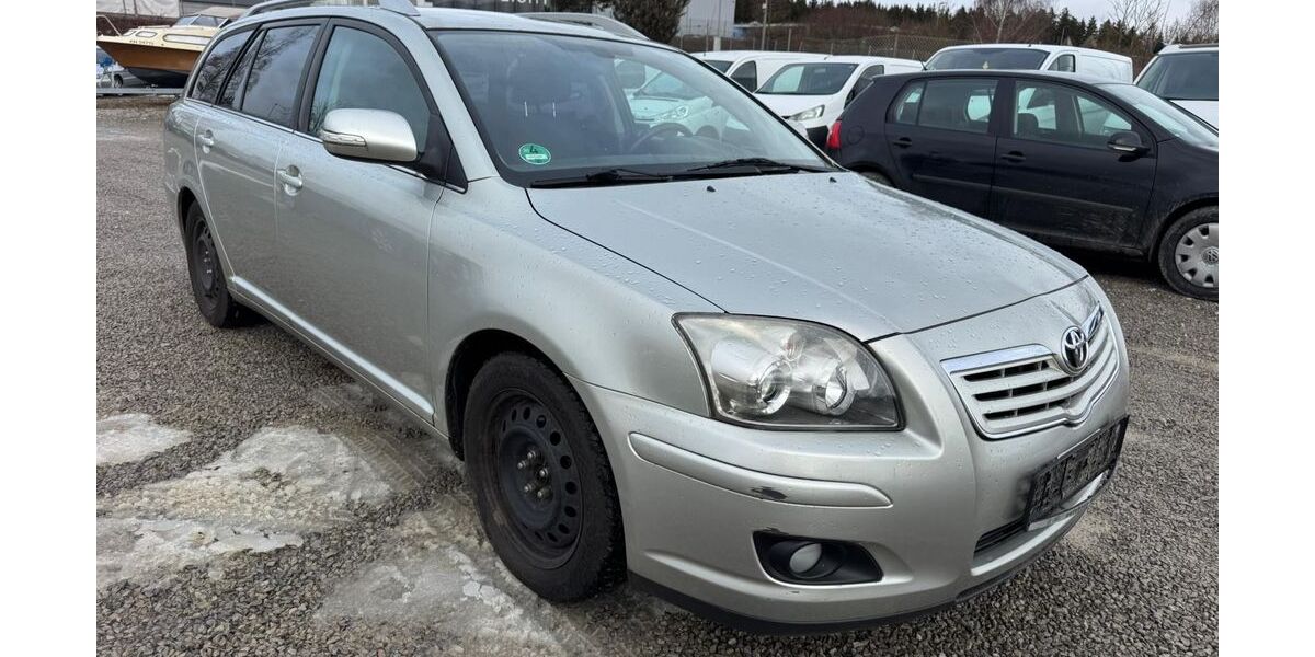 Toyota Avensis 161.000 km 1.990 &euro; Schwenningen 78056
