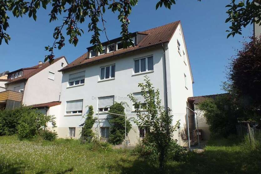 Haus zum Kaufen in Stuttgart 980.000 € 237 m² 12 zimmer